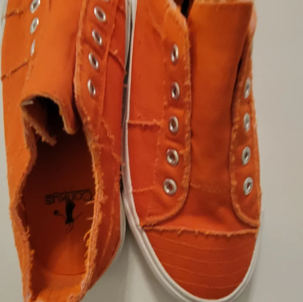 CORKYS WOMEN"S BABALU SLIP-ON SNEAKERS - Picture 15 of 16